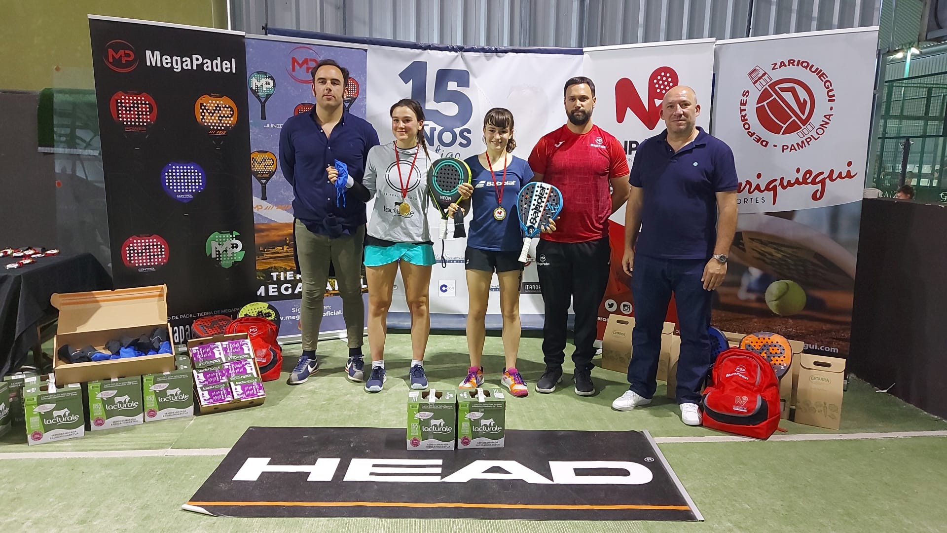 Mar&iacute;a Erroz y Martina Calvo y Aimar Go&ntilde;i y &Aacute;lvaro Sola vencen en el II Trofeo Megapadel